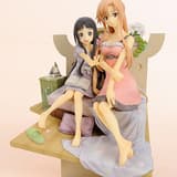 Asuna und Yui zu Hause
