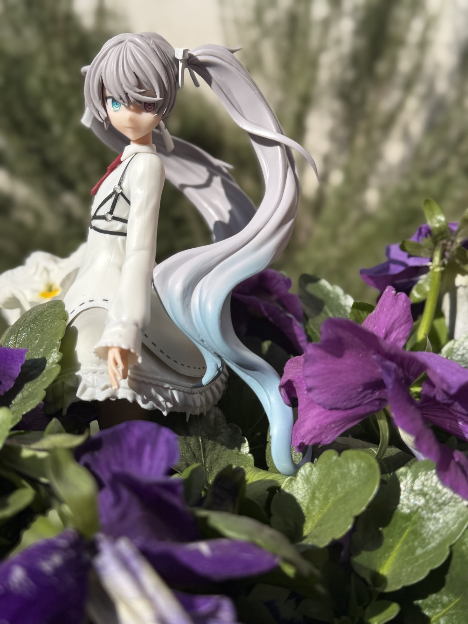 Miku - Flower Garden
