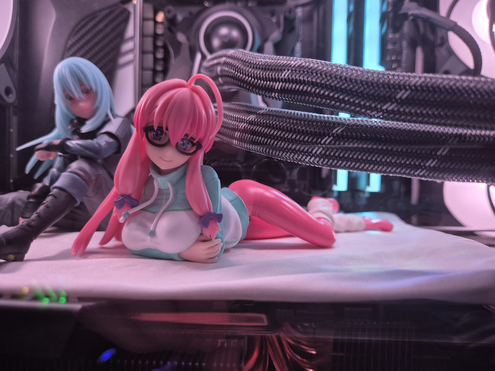 Shizuri Ideura - Laying Down - PM Perching - Sega