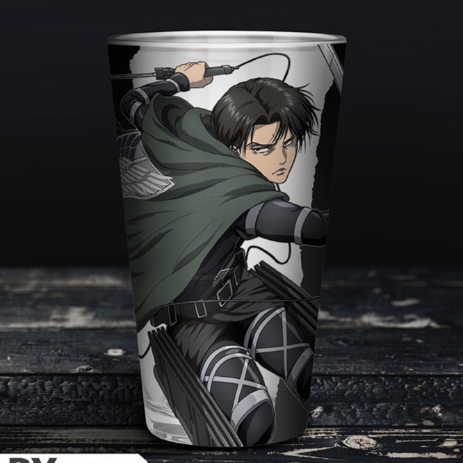 Levi Ackerman - Attack on Titan - großes Glas - AbyStyle