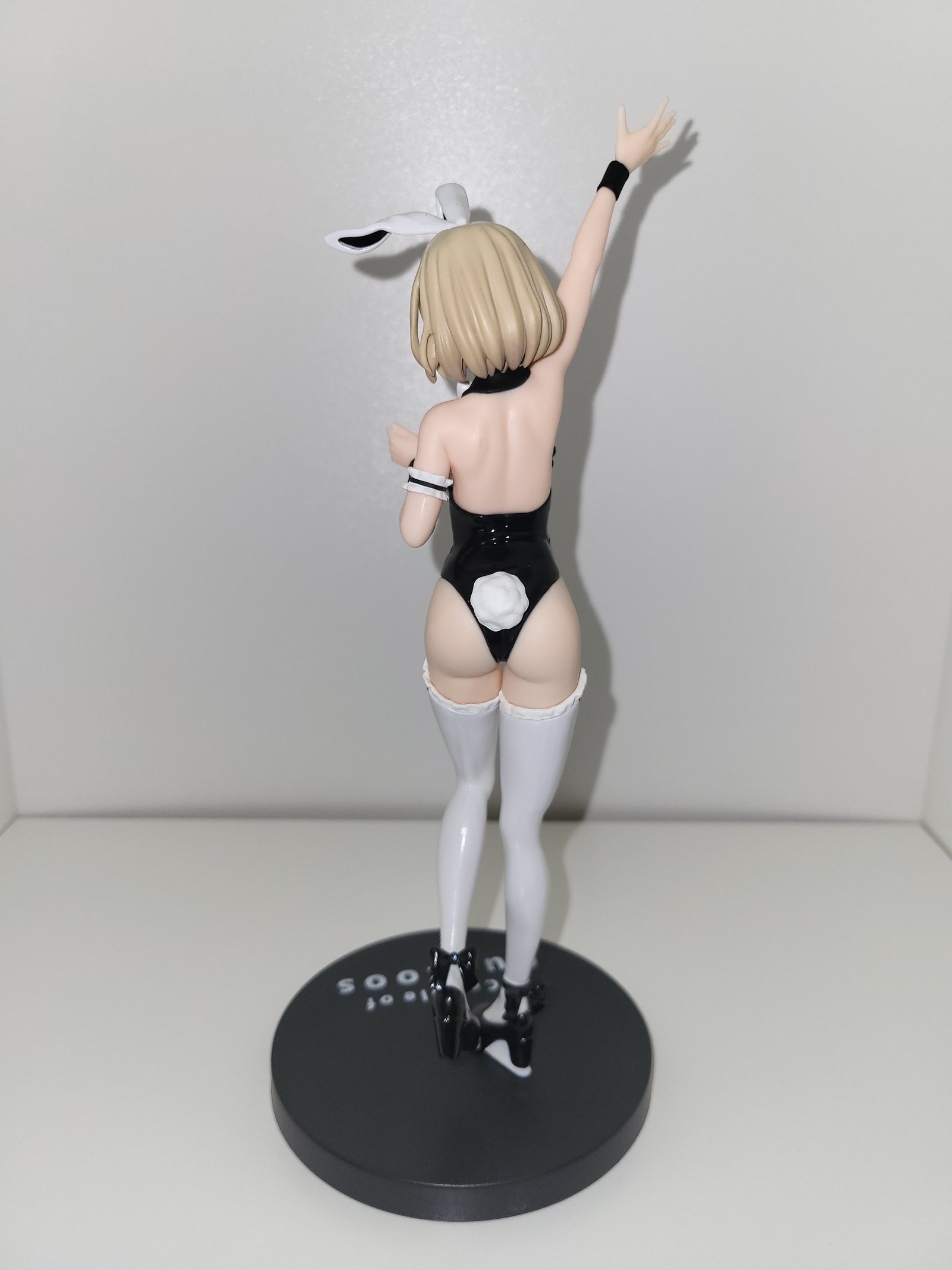 Sachi Backsite - Couple of Cuckoos