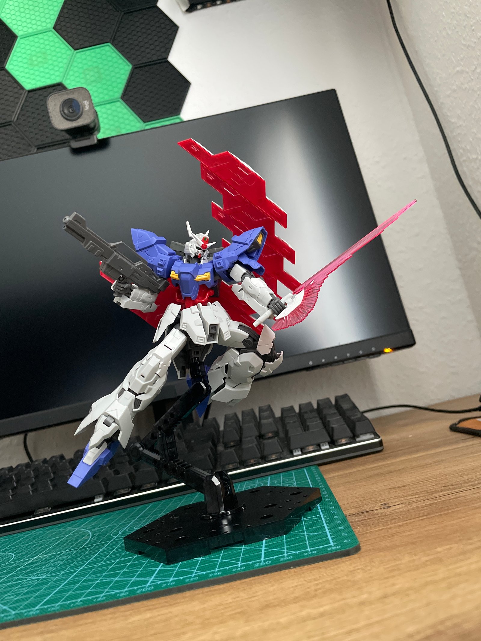 Moon Gundam zweite pose 