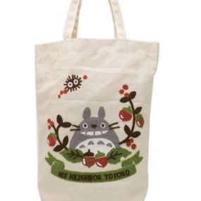 Totoro auf der Eiche Tragetasche - Mein Nachbar Totoro