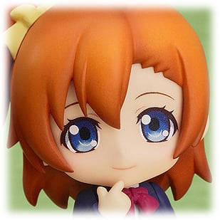 Honoka Kousaka in Schuluniform - Nendoroid Petite