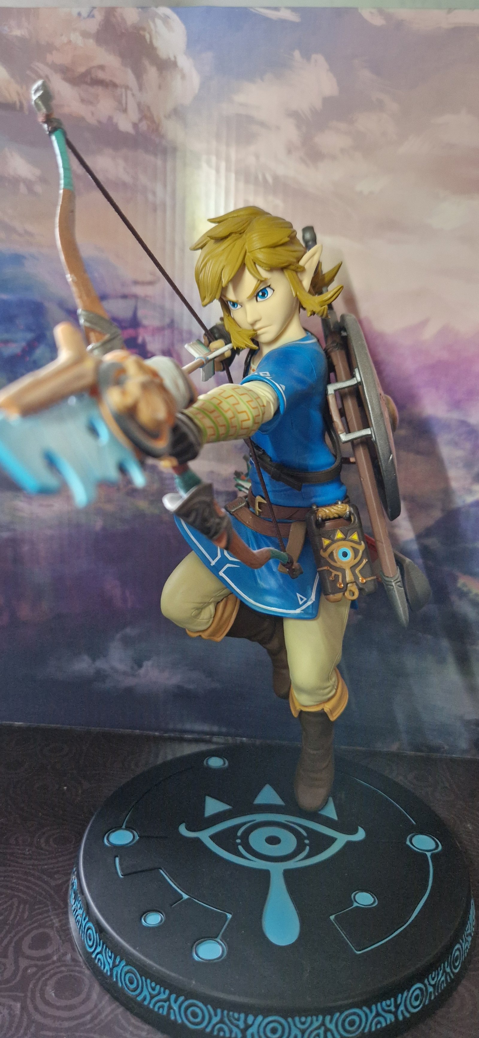 Link First 4 Figures