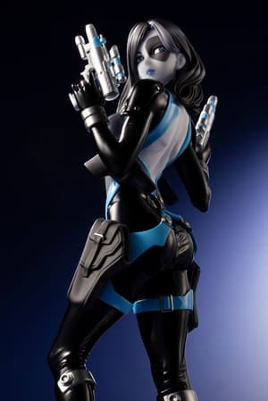 Domino with Mini-Deadpool - Marvel Bishoujo - 8