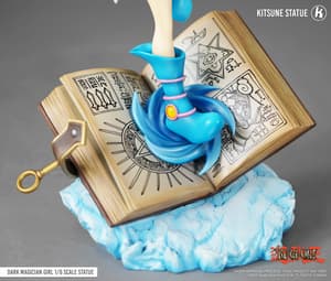 Schwarzes / Dunkles Magiermädchen - Kitsune Statue (1)