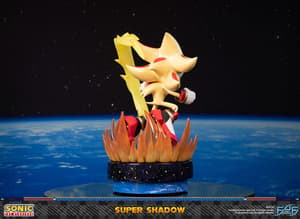 Super Shadow - Sonic the Hedgehog - First 4 Figures - 2