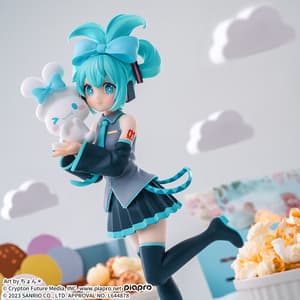 Hatsune Miku x Cinnamoroll - Luminasta  - Sega (1)