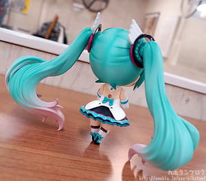 Nendoroid 930 Hatsune Miku - Magical Mirai 2017 - Re-Release - 10