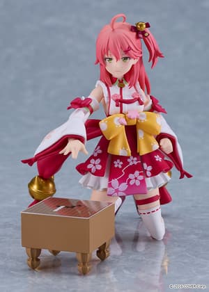 Figma 641 Sakura Miko - 4