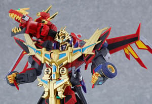 MODEROID Gridknight & Goldburn - 13