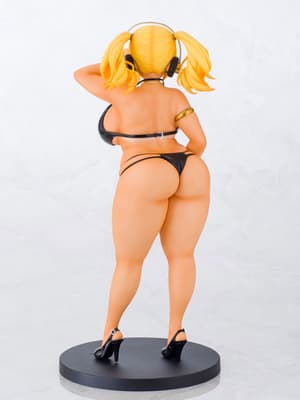 Super Pochaco - Suntan Photo Shoot - 2