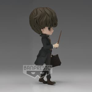 Newton / Newt Scamander (II) - Version A - Q Posket - 3