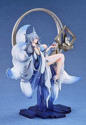 Shinano - Dreams of the Hazy Moon | Good Smile Company | Azur Lane Figure - 2
