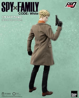 Loid Forger - Winter Costume - FigZero - Threezero (12)