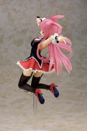 Kuro Usagi - Black Rabbit - pinke Version - 3