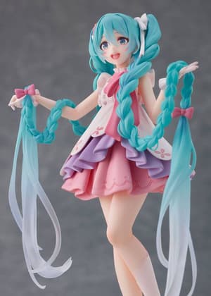 Hatsune Miku (Rapunzel Version) - Hatsune Miku Wonderland - Taito_g.jpg