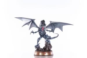 Blauäugiger Weißer Drache - Silberne Edition - First 4 Figures Yu-Gi-Oh! PVC Figur - 1
