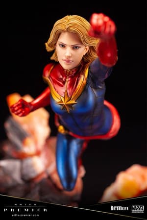 Captain Marvel - ARTFX Premier - Kotobukiya - 17