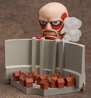 Nendoroid 360 Colossal Titan & Attack on Titan Playset - 5