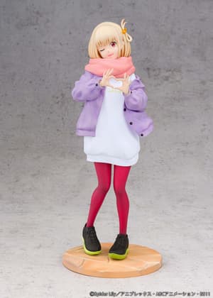 1/7 Scale Figure "Chisato Nishikigi Winter ver. " - 2