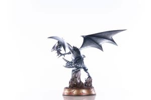 Blauäugiger Weißer Drache - Silberne Edition - First 4 Figures Yu-Gi-Oh! PVC Figur - 18