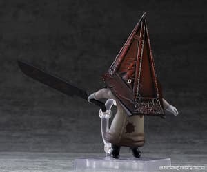 Nendoroid 2572 Red Pyramid Thing - 1