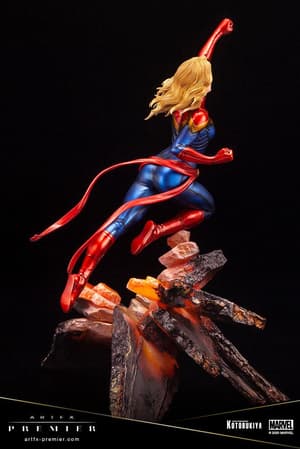 Captain Marvel - ARTFX Premier - Kotobukiya - 7