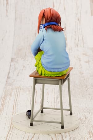 Miku Nakano – Limited Edition Figur mit Extra-Gesicht | The Quintessential Quintuplets - 4
