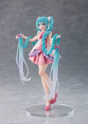 Hatsune Miku (Rapunzel Version) - Hatsune Miku Wonderland - Taito_a.jpg