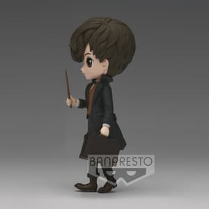 Newton / Newt Scamander (II) - Version A - Q Posket - 2