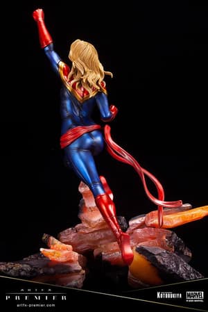 Captain Marvel - ARTFX Premier - Kotobukiya - 16