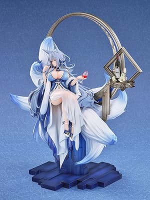 Shinano - Dreams of the Hazy Moon | Good Smile Company | Azur Lane Figure - 3