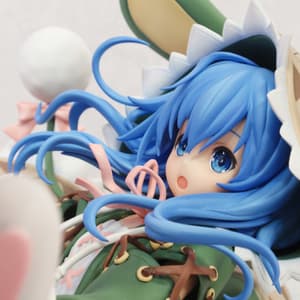 Yoshino mit ihrem Häschen - 4