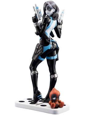 Domino with Mini-Deadpool - Marvel Bishoujo - 1