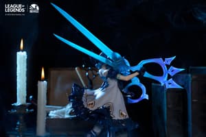 Gwen - The Hallowed Seamstress -  Infinity Studio (22)