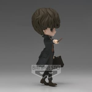 Newton / Newt Scamander (II) - Version B - Q Posket - 3