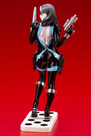 Domino with Mini-Deadpool - Marvel Bishoujo - 6