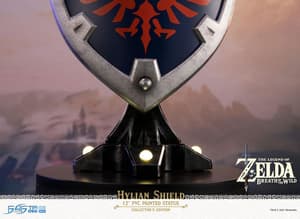 Hylian Shield - Collector's Edition - True Form - First 4 Figures - 18