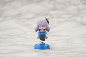 Bronya Zaychik - Happy Shake - Apex (4)