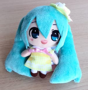 Hatsune Miku Spring Time (B) - Hat and open eyes - Taito Plush Strap - 2
