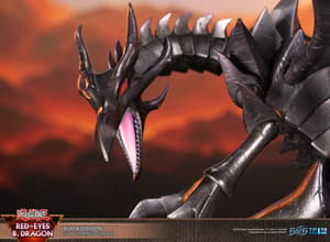 Rotäugiger schwarzer Drache - Schwarze Edition - First 4 Figures Yu-Gi-Oh! PVC Figur (28)