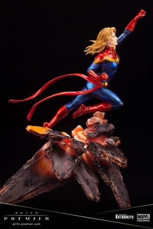 Captain Marvel - ARTFX Premier - Kotobukiya - 9