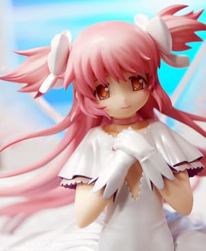 Ultimate Madoka mit Figure JAPAN Magazin - 5