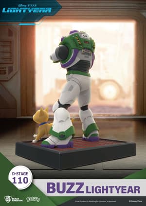 Buzz Lightyear - Lightyear D-Stage Diorama - Beast Kingdom Toys (2).jpg