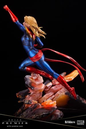 Captain Marvel - ARTFX Premier - Kotobukiya - 18