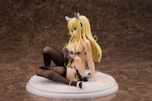 Sena Kashiwazaki - Bikini in Kuh-Optik - 1