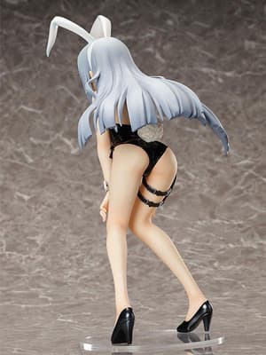 Laura Bodewig - 1/4 B-Style Bunny Bare Leg - FREEing - 1