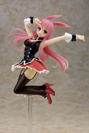 Kuro Usagi - Black Rabbit - pinke Version - 1